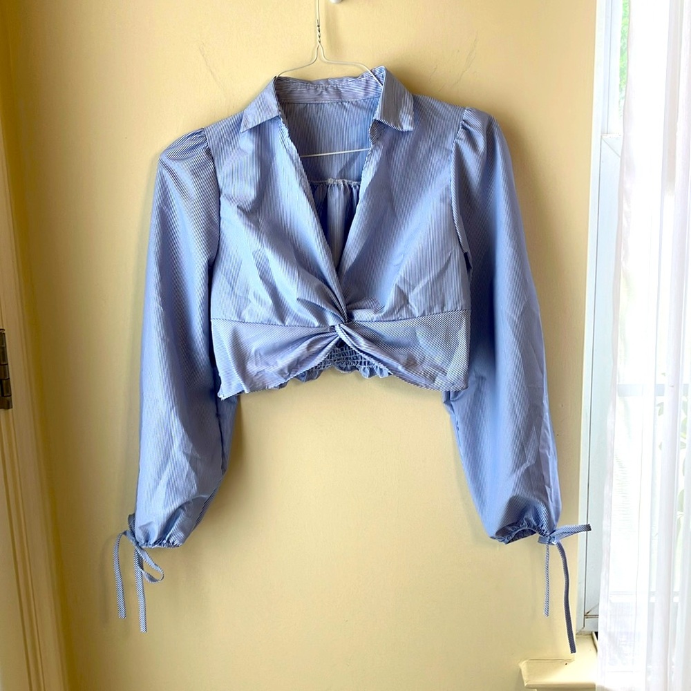 Temu blue and white striped V-neck twist front blouse
